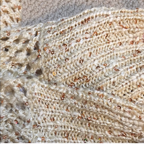 Crochet sequin top - Picture 6 of 7